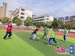 枪手时隔22年重返英超巅峰 热刺降级危机加剧